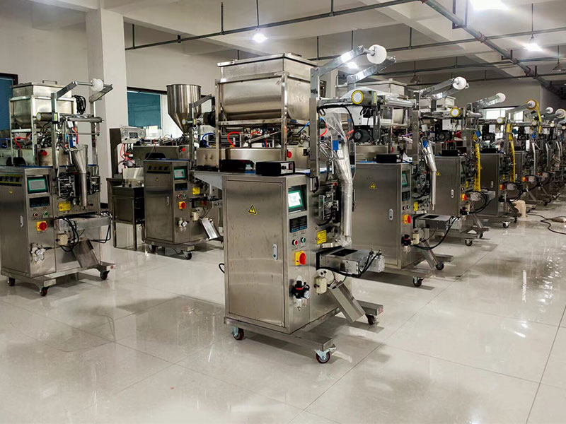 袋装红油底料火锅调料自动天辰平台登陆地址机图片